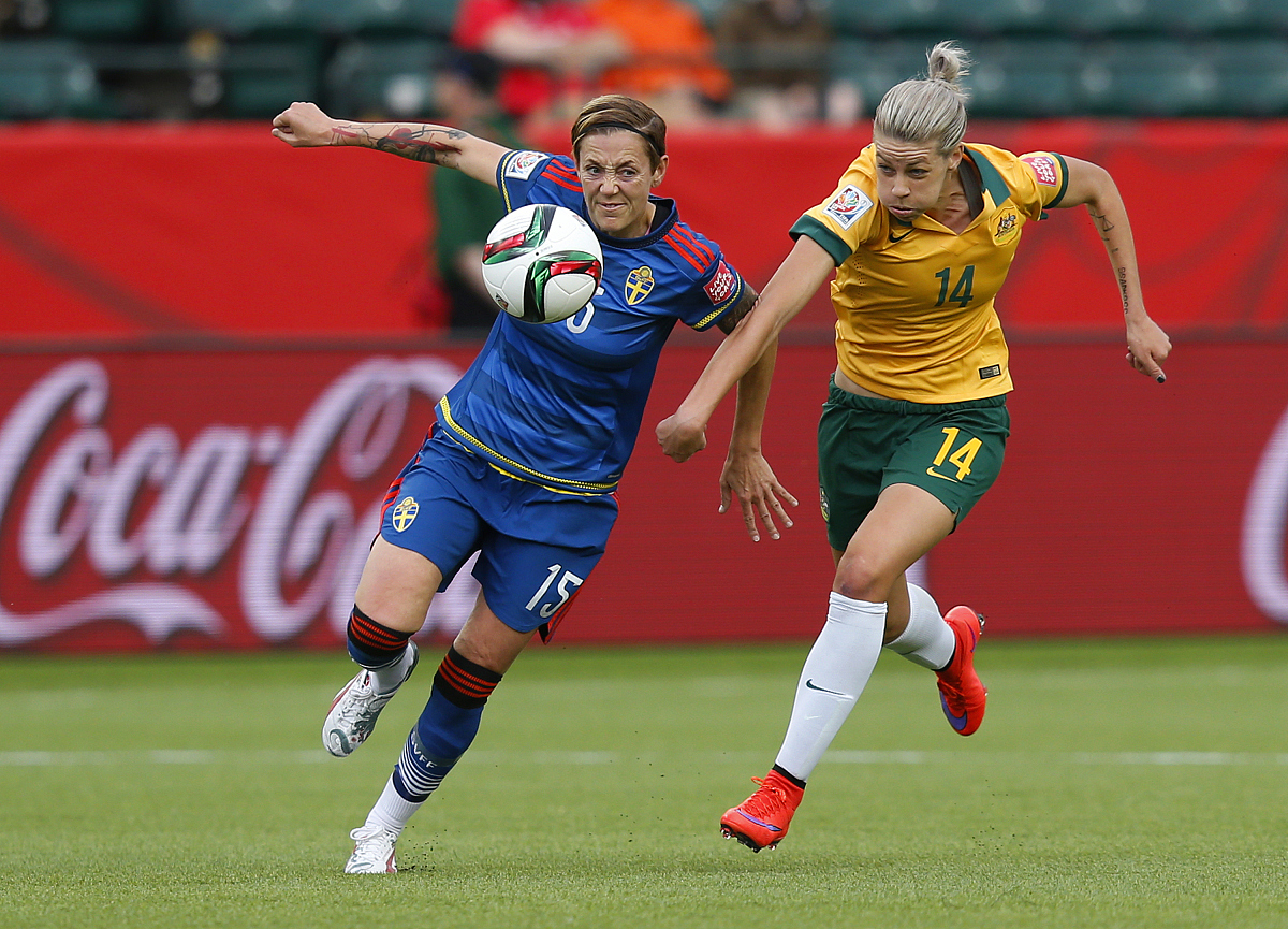 足球赛场热血激战，欧洲精英赛事精彩绝伦