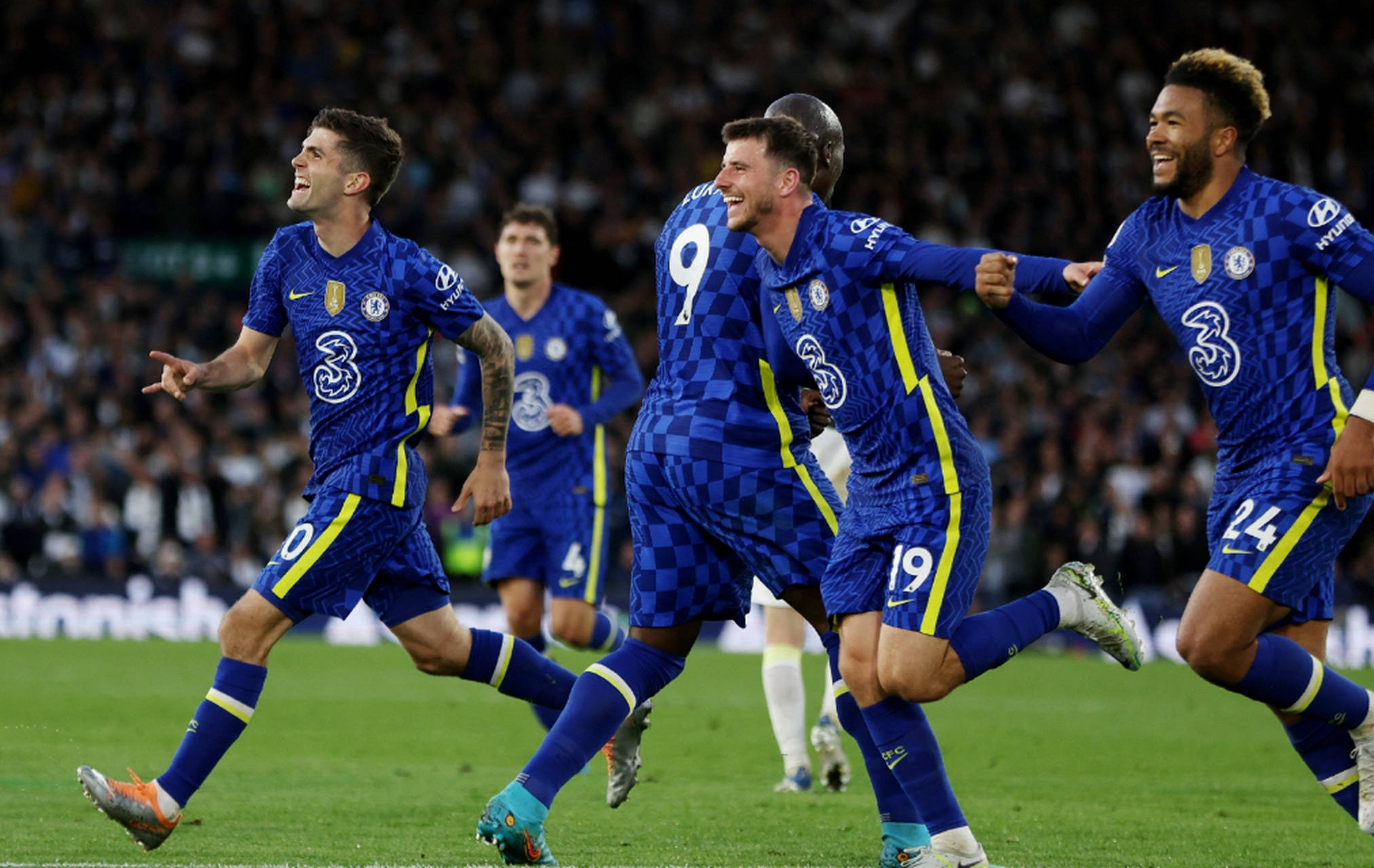 伊普斯维奇主场胜利，积分逐渐拉开