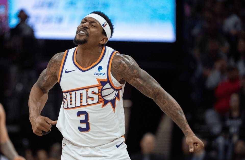 江苏队完胜太阳，福克斯刷新纪录