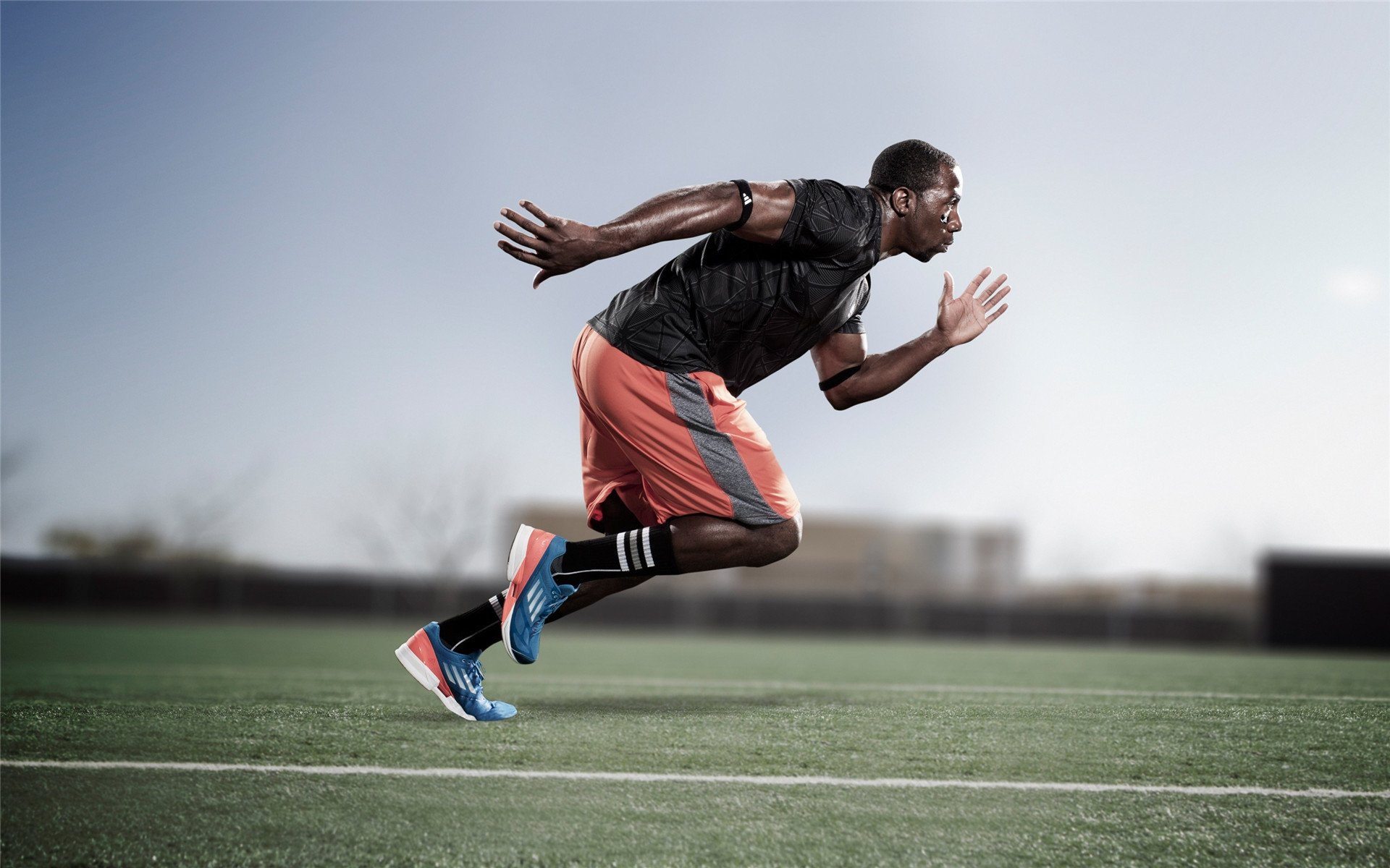 双线奇观,切尔西轻取巴西之谜,卡拉斯科德甲争冠战封神