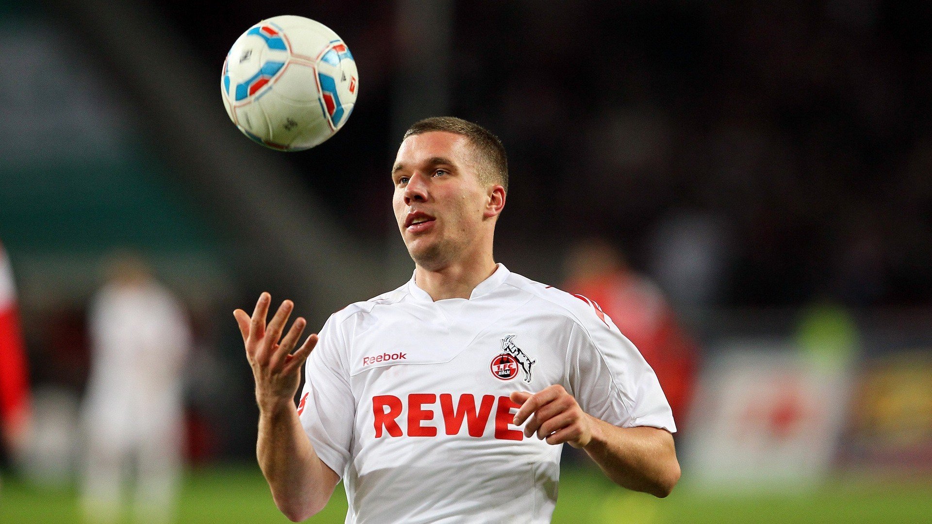 塞维利亚速胜德国，巴斯托尼如何成为关键先生